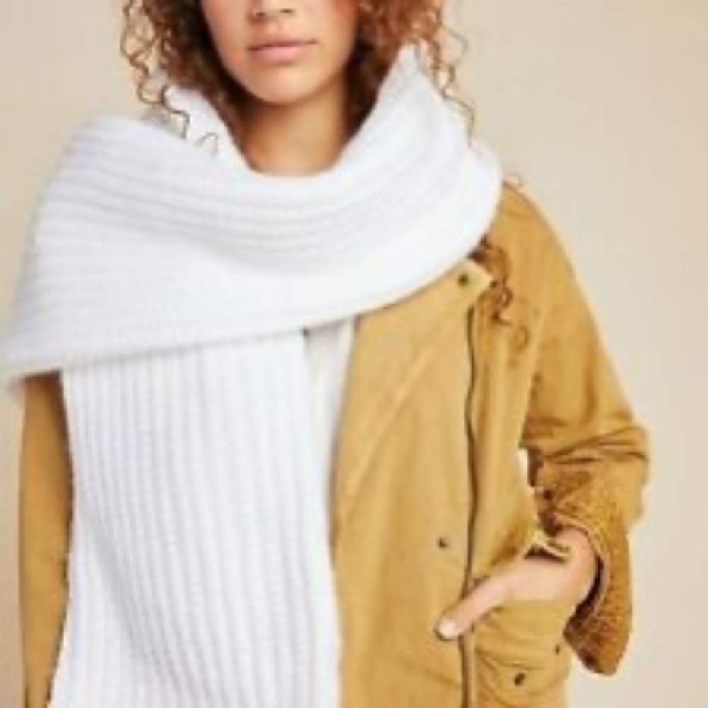 Anthropologie fuzzy white scarf - Picture 3 of 7